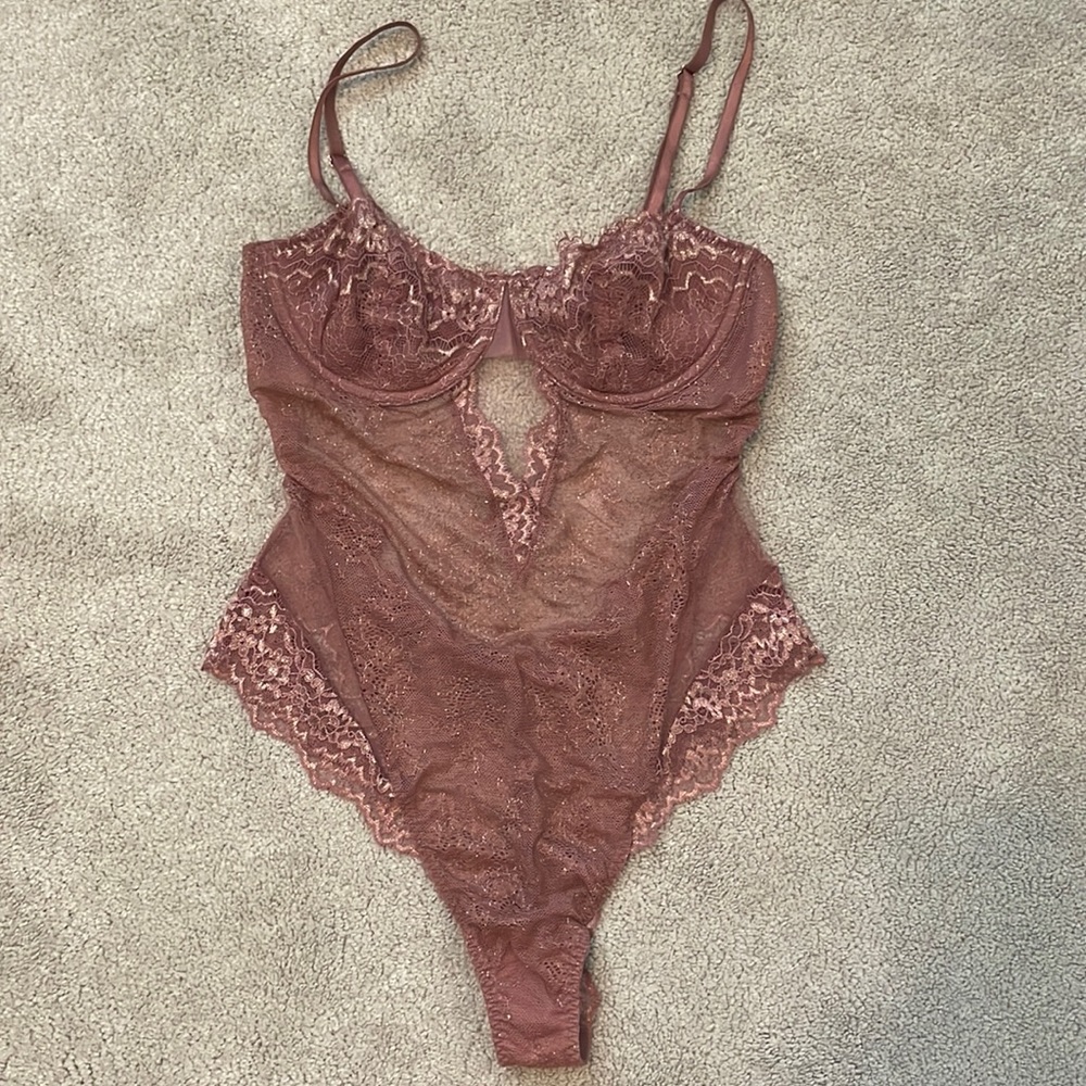Victoria’s Secret One Piece Push-up Bralette
